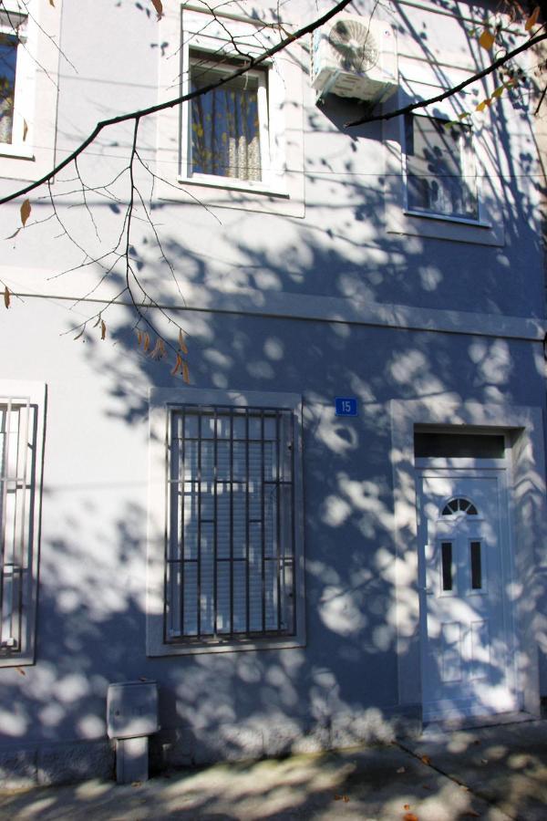 Apartmani 15 센틴제 외부 사진