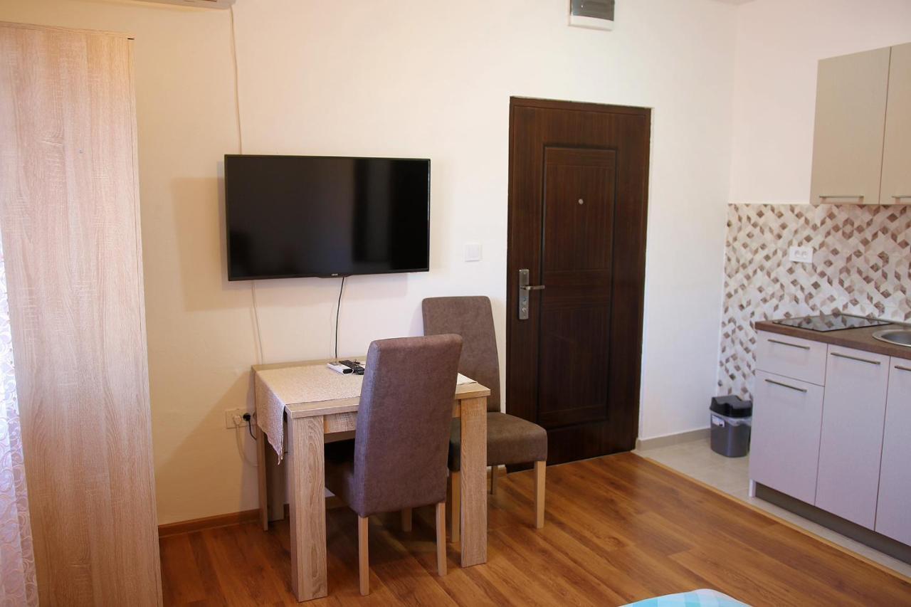 Apartmani 15 센틴제 외부 사진