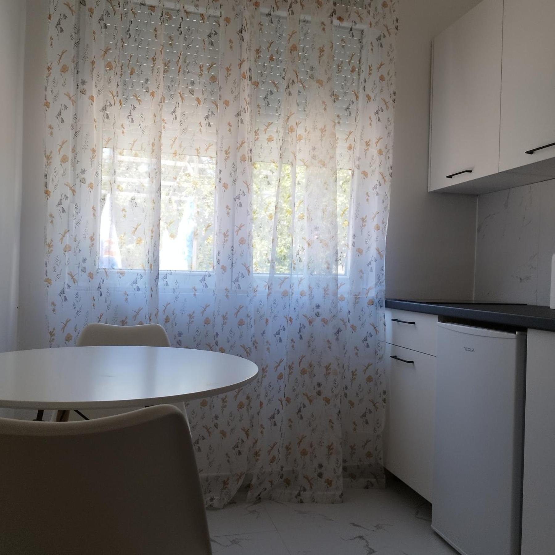 Apartmani 15 센틴제 외부 사진